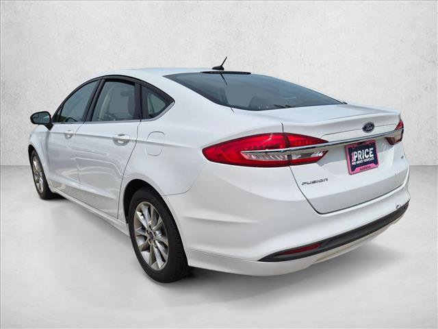 Used 2017 Ford Fusion SE FWD image 7