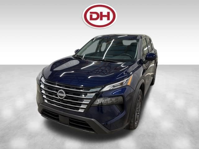 Used 2025 Nissan Rogue SV image 9