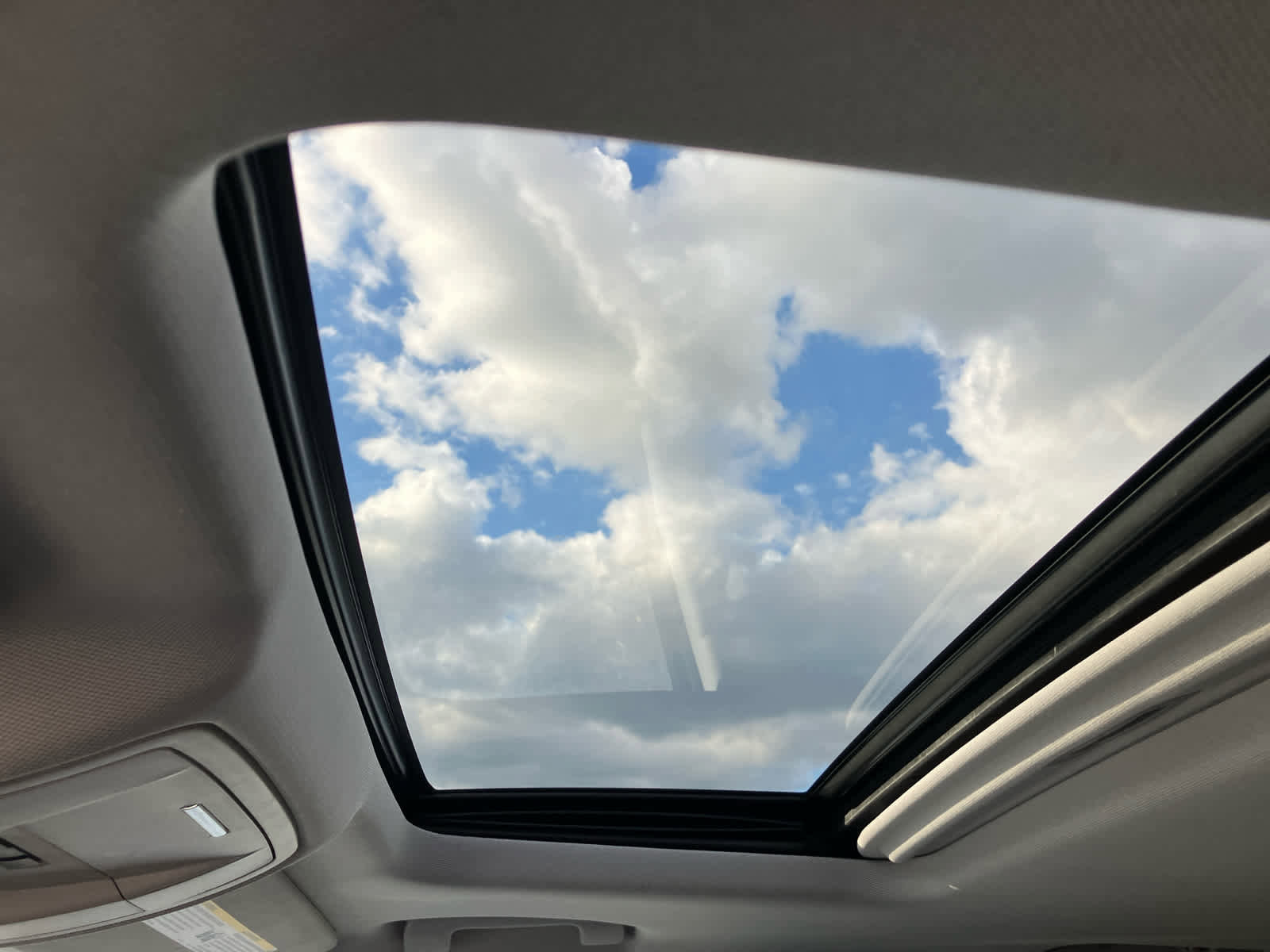 Used 2015 Chevrolet Tahoe LT AWD/4WD image 14