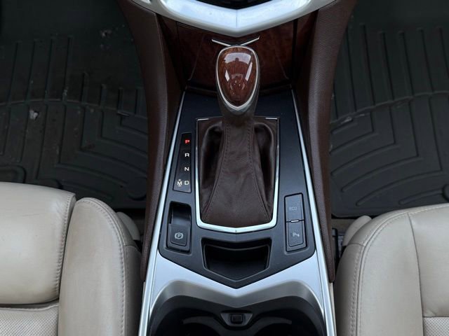 Used 2014 Cadillac SRX Luxury image 32