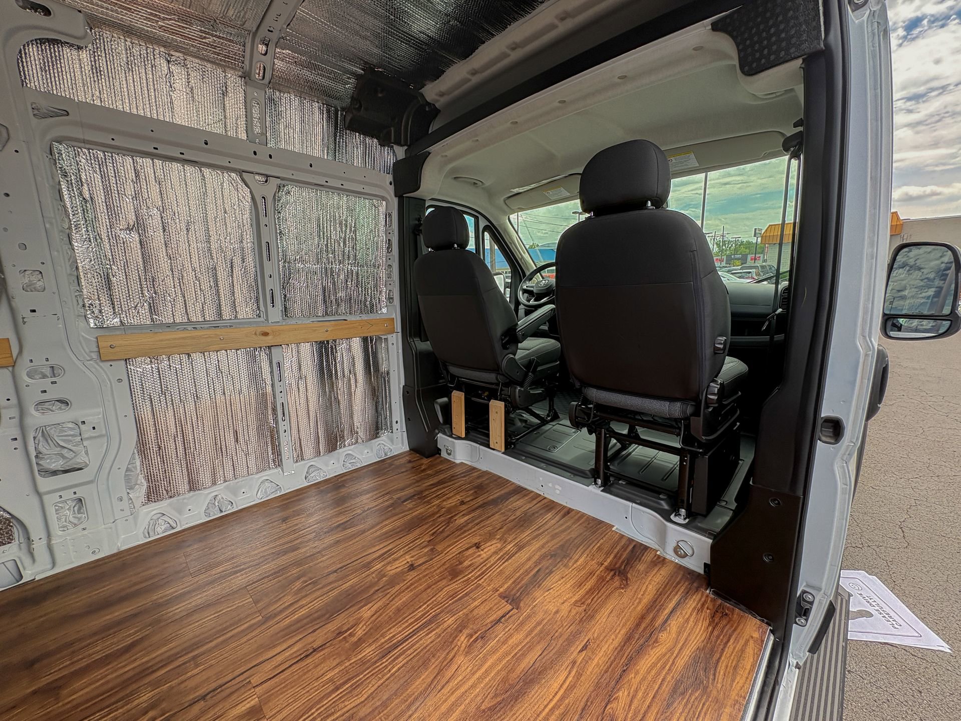 Used 2024 RAM ProMaster 2500 w/ Premium Convenience Group FWD image 18