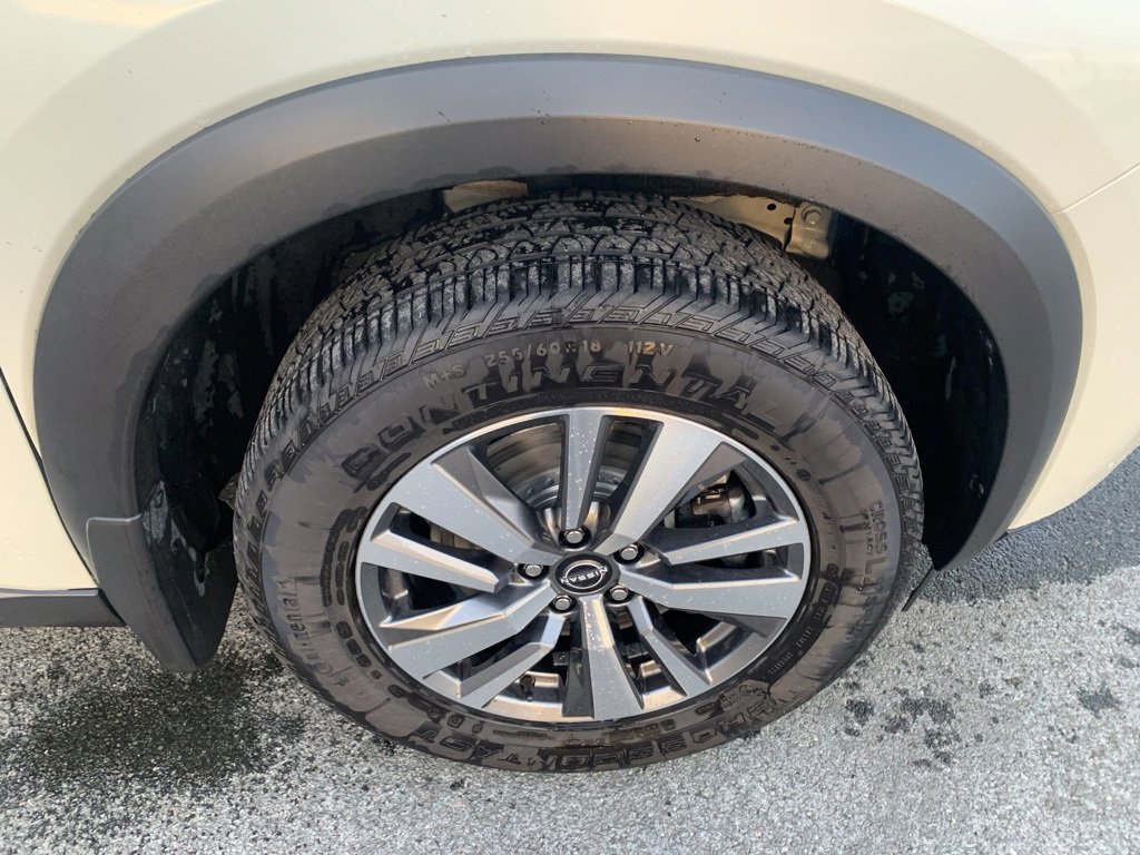 Used 2023 Nissan Pathfinder SL image 9