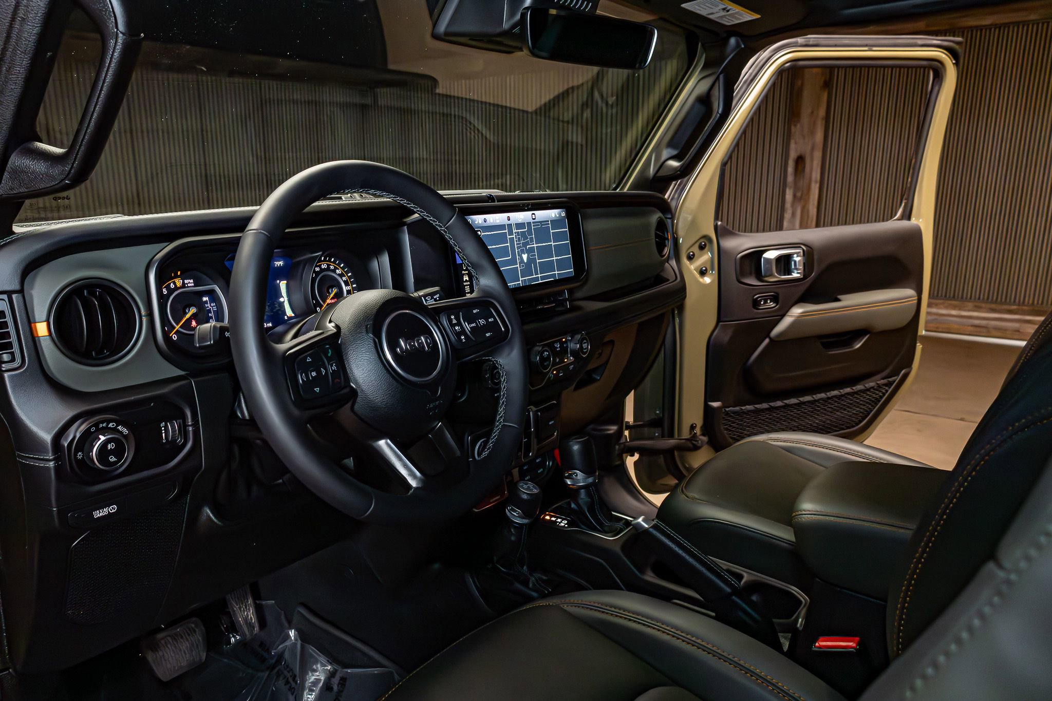 Used 2025 Jeep Gladiator Mojave image 17