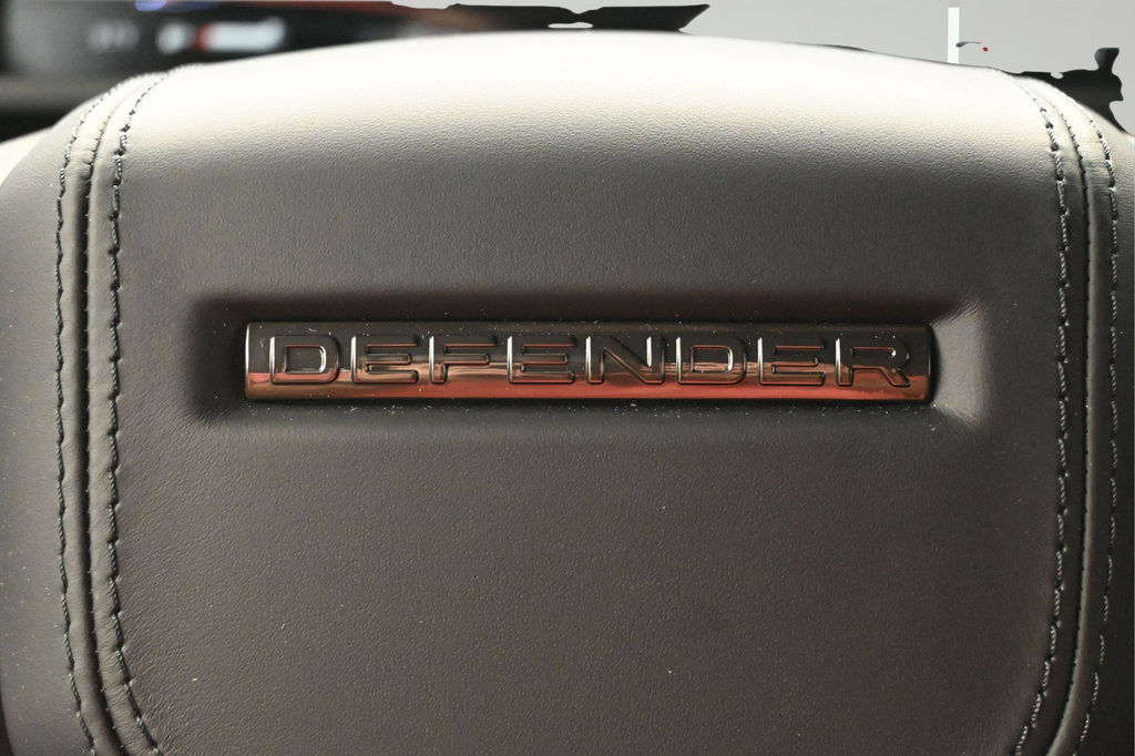 New 2026 Land Rover Defender 110 AWD/4WD image 19