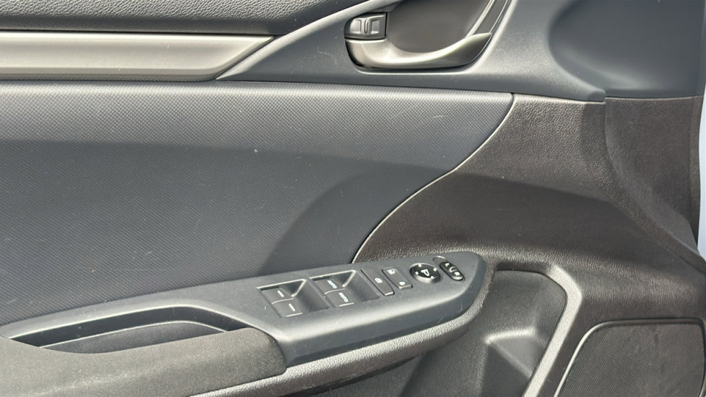 Used 2019 Honda Civic Sport image 22