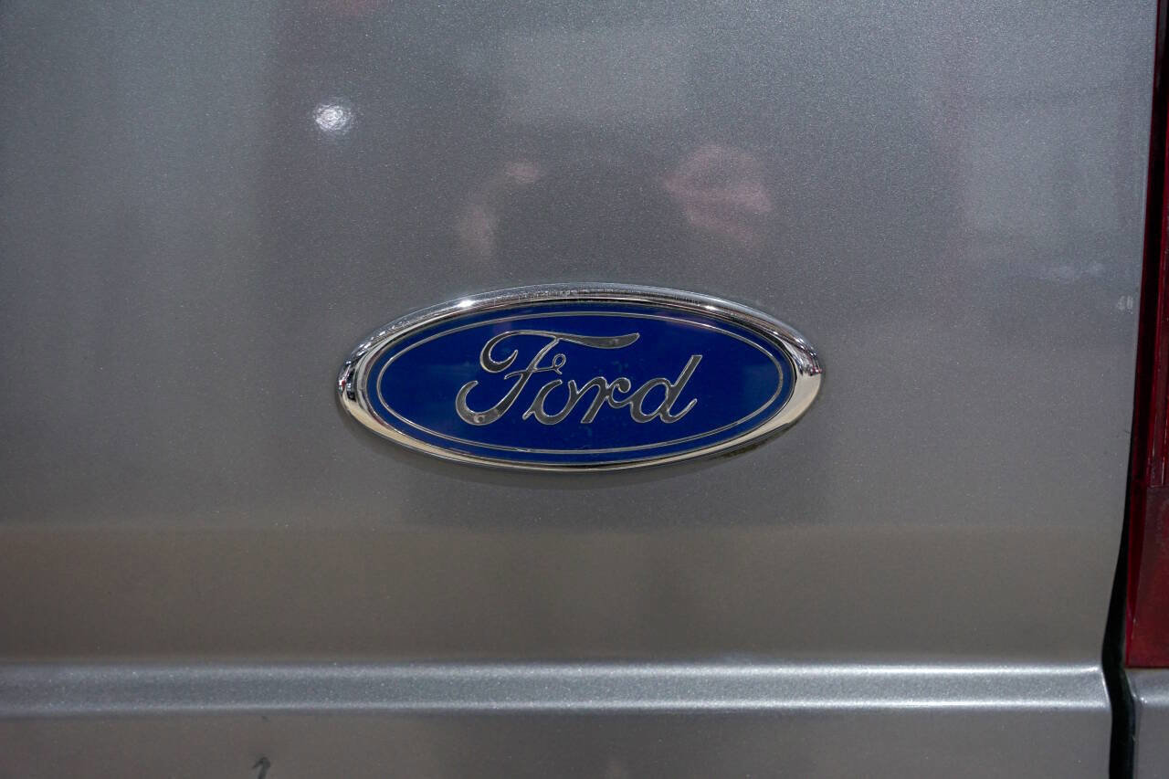 Used 1997 Ford F350 XLT image 24