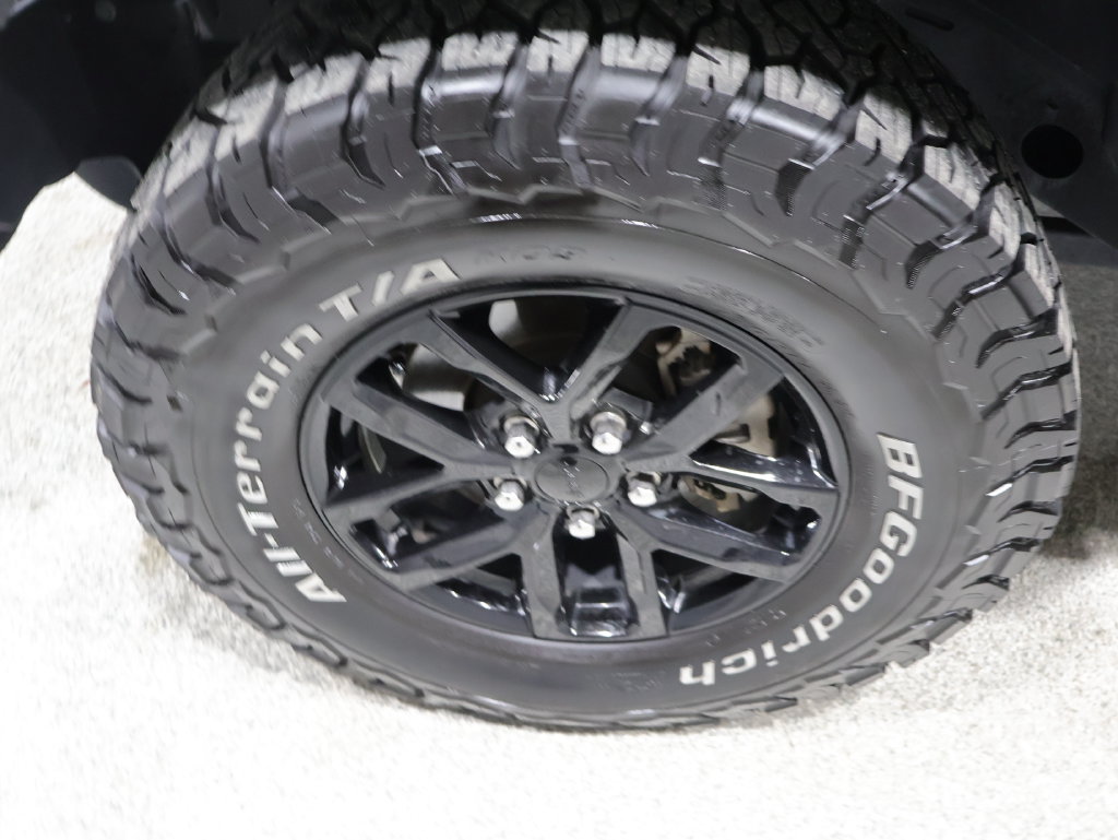 Used 2023 Jeep Gladiator Sport AWD/4WD image 9