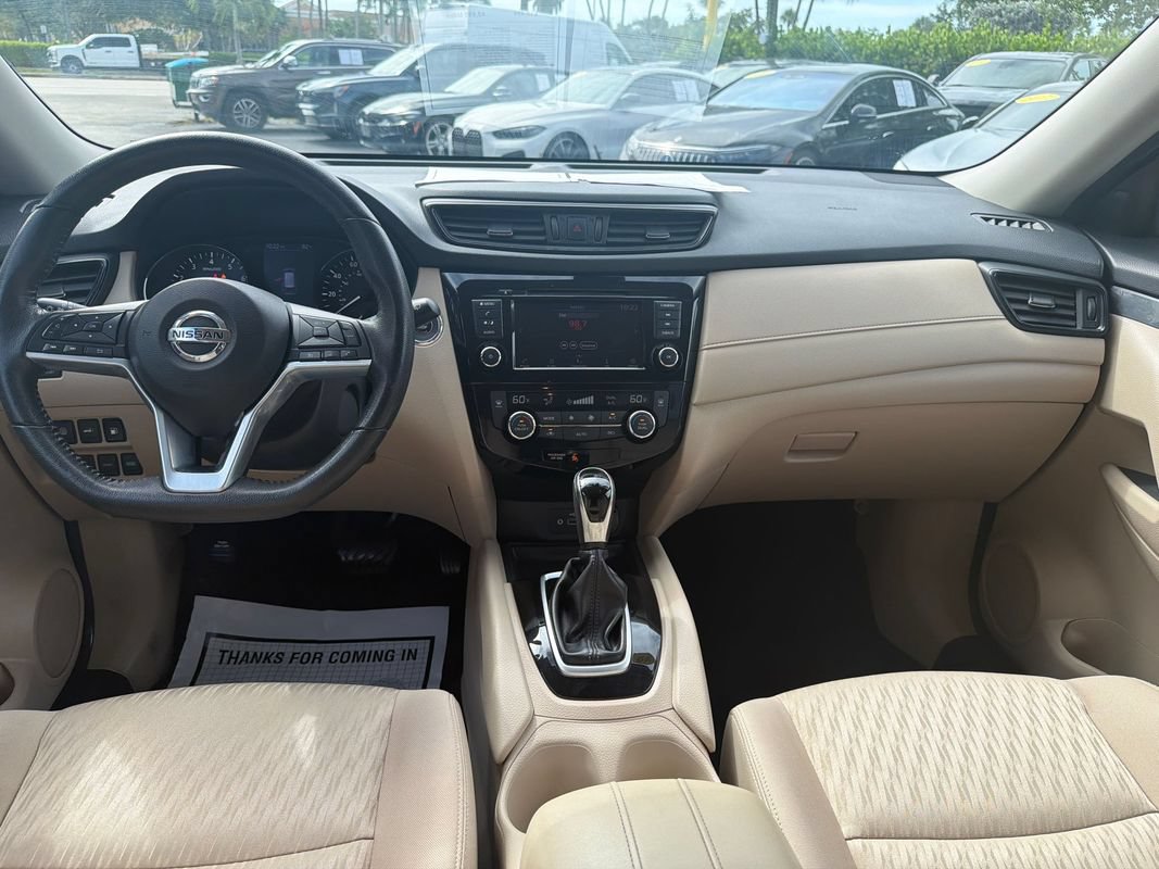 Used 2019 Nissan Rogue SV FWD image 20