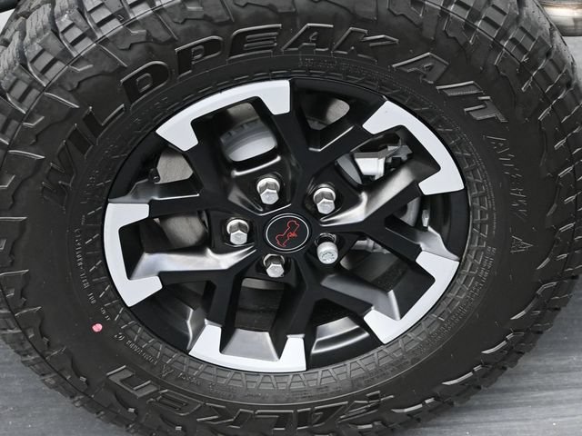 New 2025 Jeep Gladiator Rubicon w/ Safety Group AWD/4WD image 44