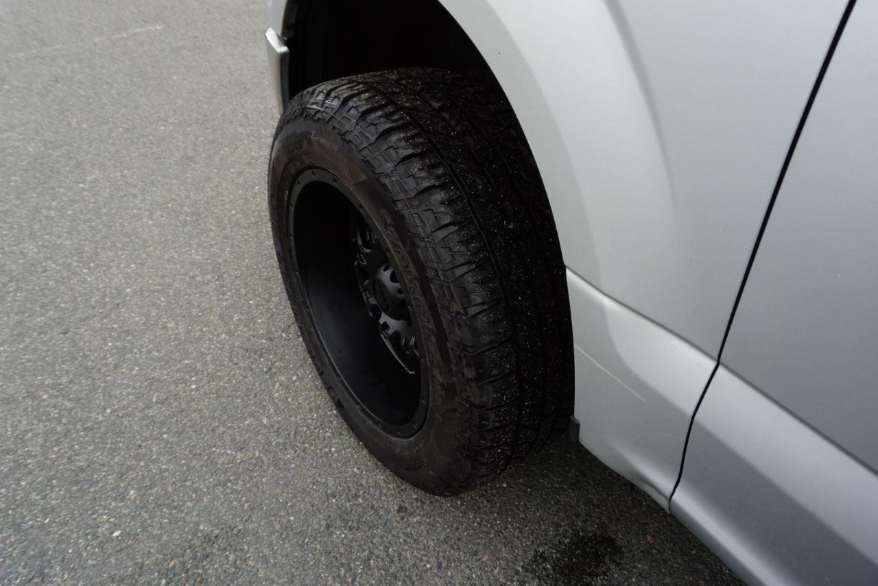 Used 2018 Ford F150 XLT w/ Equipment Group 302A Luxury image 7