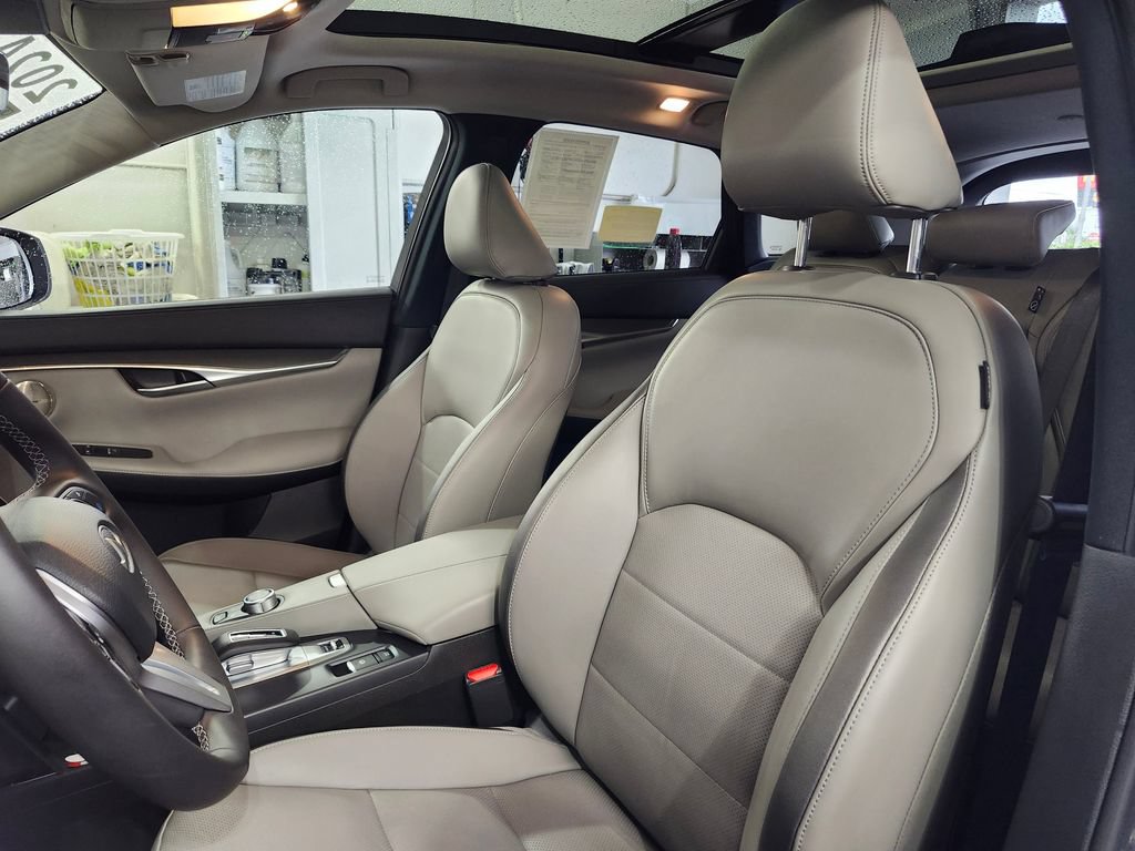 Used 2024 INFINITI QX50 Luxe AWD/4WD image 8
