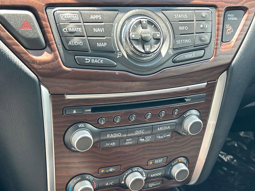Used 2017 Nissan Pathfinder Platinum w/ Family Entertainment Package FWD image 40