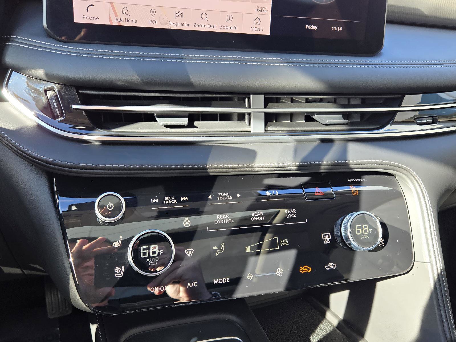 Certified 2025 INFINITI QX60 Luxe image 24