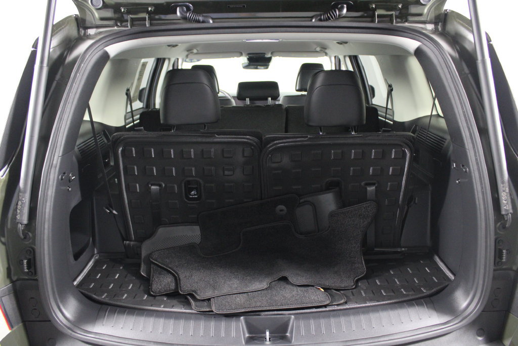 Certified 2025 Hyundai Santa Fe SEL FWD image 17