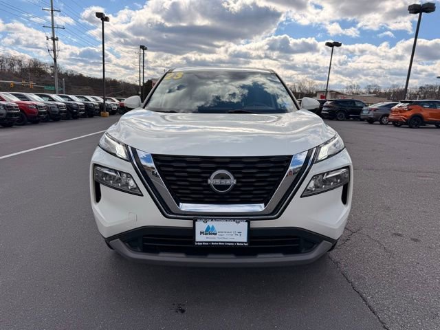 Certified 2023 Nissan Rogue SV image 3