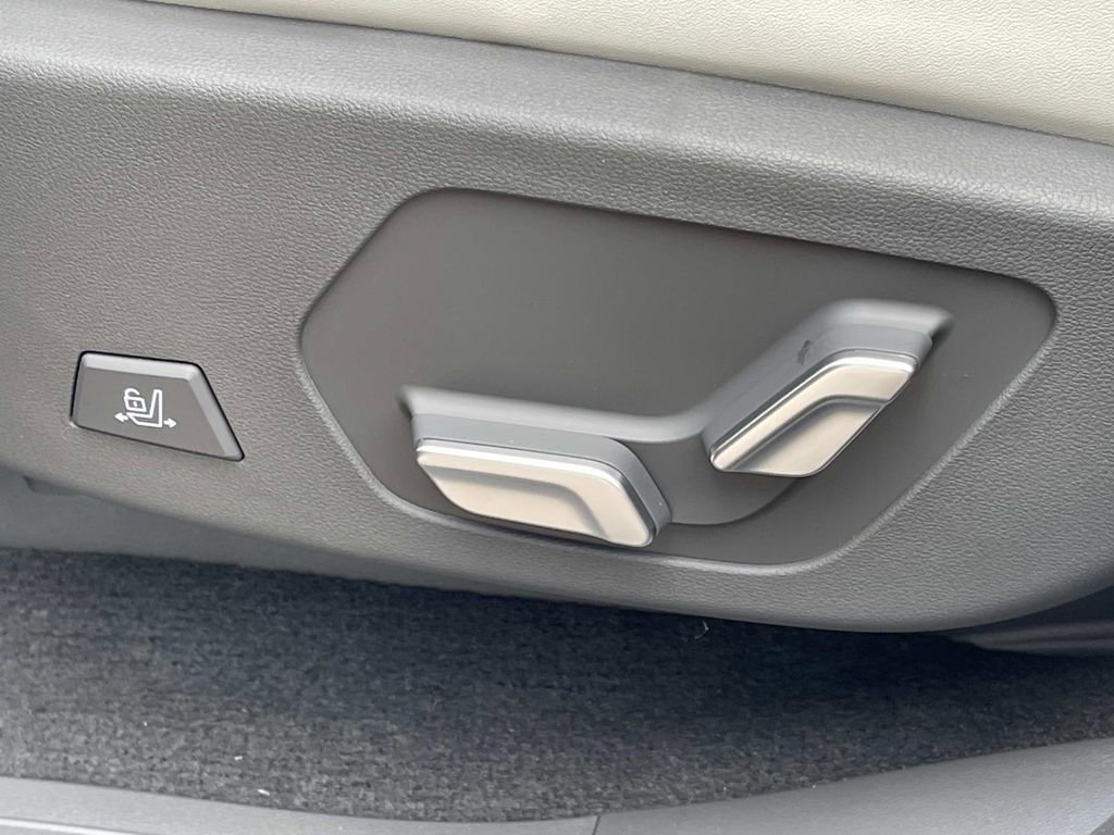 New 2026 Hyundai Santa Fe Calligraphy FWD image 17