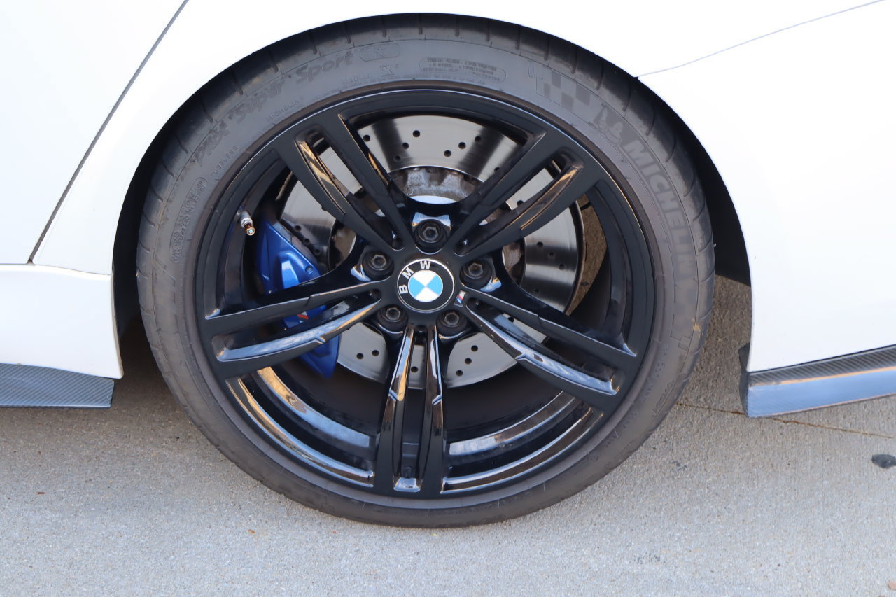 Used 2017 BMW M3 RWD image 26