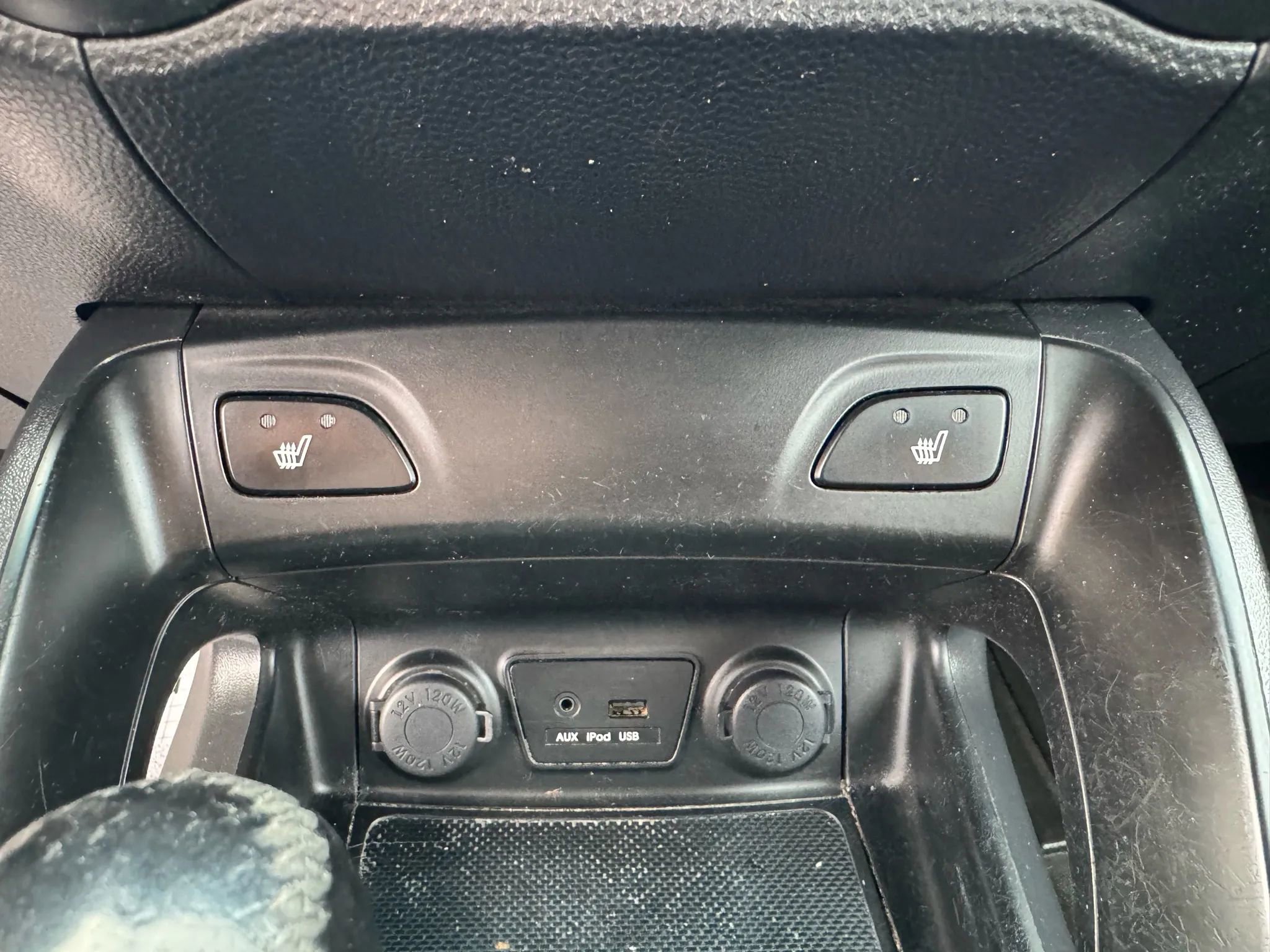 Used 2010 Hyundai Tucson Limited AWD/4WD image 19