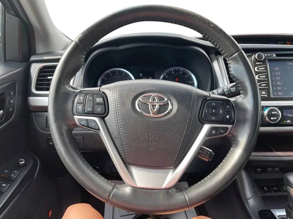 Used 2019 Toyota Highlander Limited AWD/4WD image 26