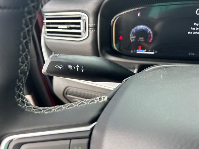 New 2025 Jeep Wagoneer Series III w/ Rear Seat Video Group 1 image 20