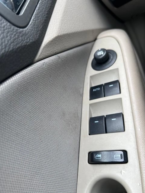 Used 2011 Ford Fusion SE w/ 202A Rapid Spec Order Code FWD image 22