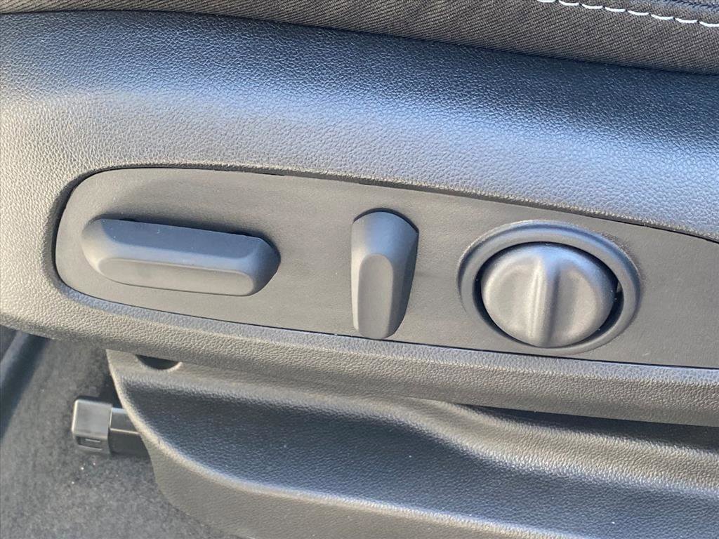 New 2027 Chevrolet Bolt LT w/ Comfort Package image 13