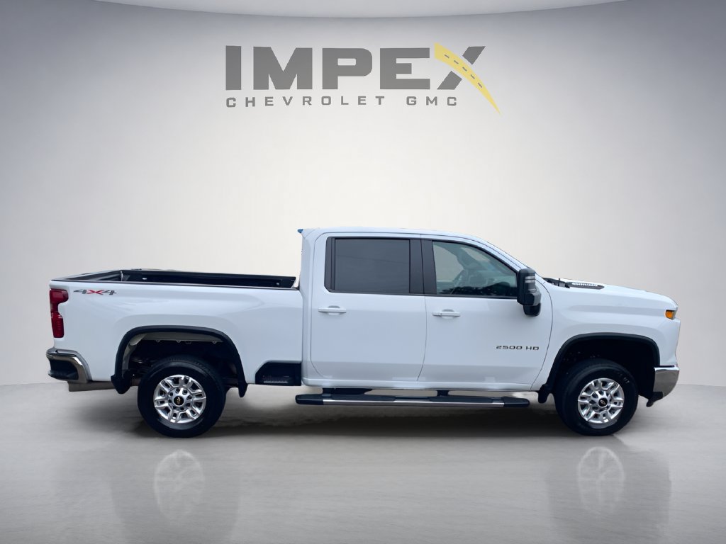 Used 2026 Chevrolet Silverado 2500 LT AWD/4WD image 5