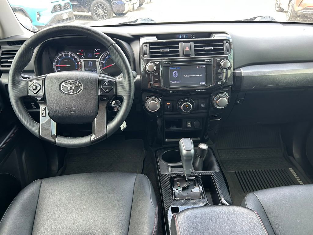 Used 2019 Toyota 4Runner TRD Off-Road Premium AWD/4WD image 17