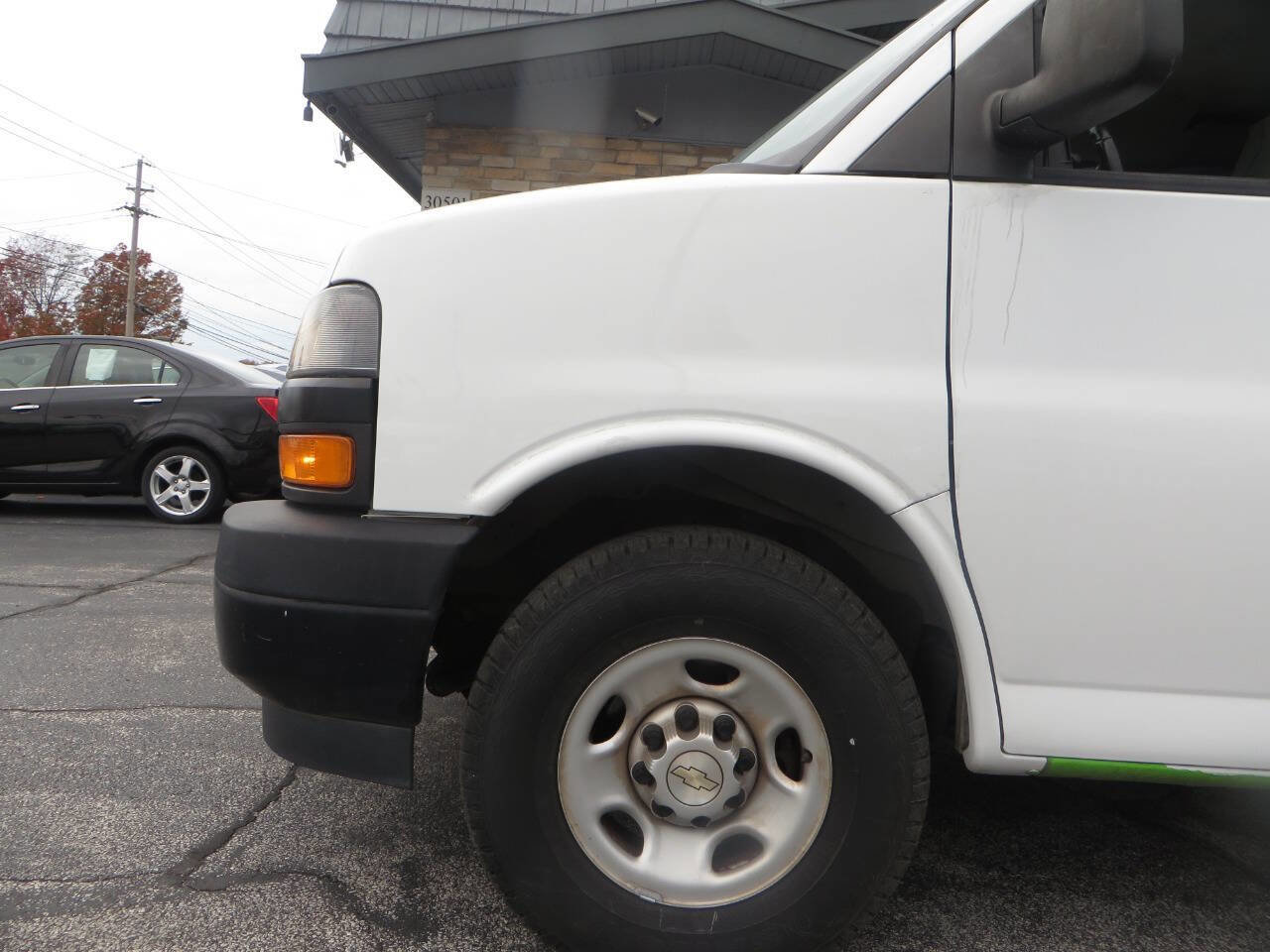 Used 2021 Chevrolet Express 2500 Extended w/ Driver Convenience Package image 28