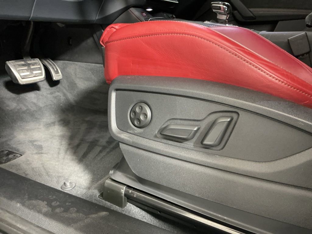 Used 2024 Audi SQ5 Premium Plus w/ Premium Plus Package image 21