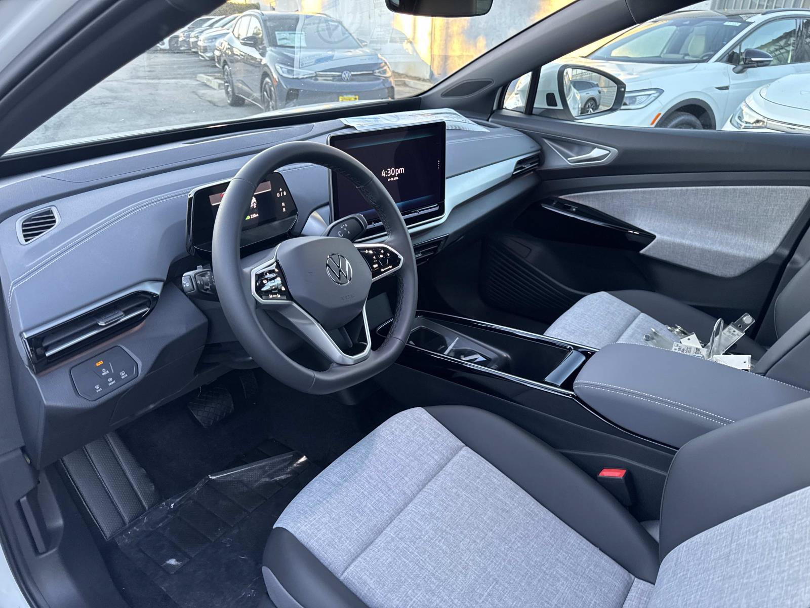 New 2026 Volkswagen ID.4 Pro AWD/4WD image 12