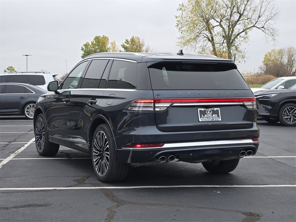 Used 2023 Lincoln Aviator Black Label w/ Class IV Trailer Tow Package image 5