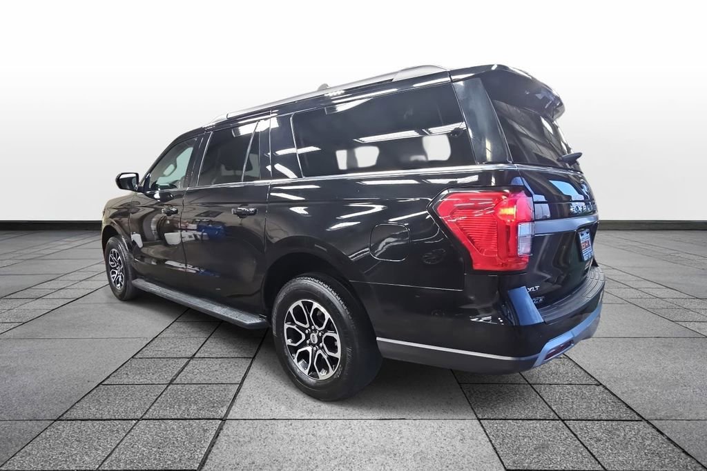 Used 2024 Ford Expedition Max XLT image 7