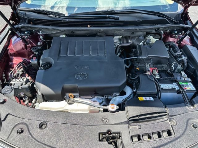 Used 2017 Toyota Avalon XLE Premium w/ All Weather Liner Package FWD image 12