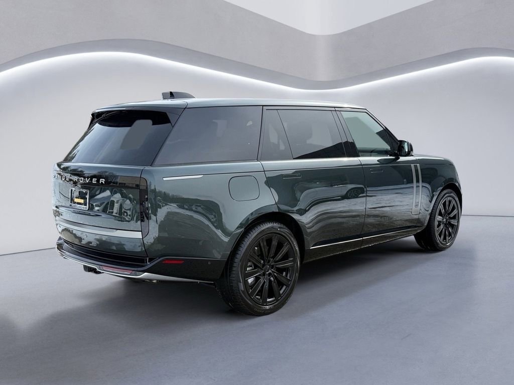 New 2026 Land Rover Range Rover Long Wheelbase SE image 5