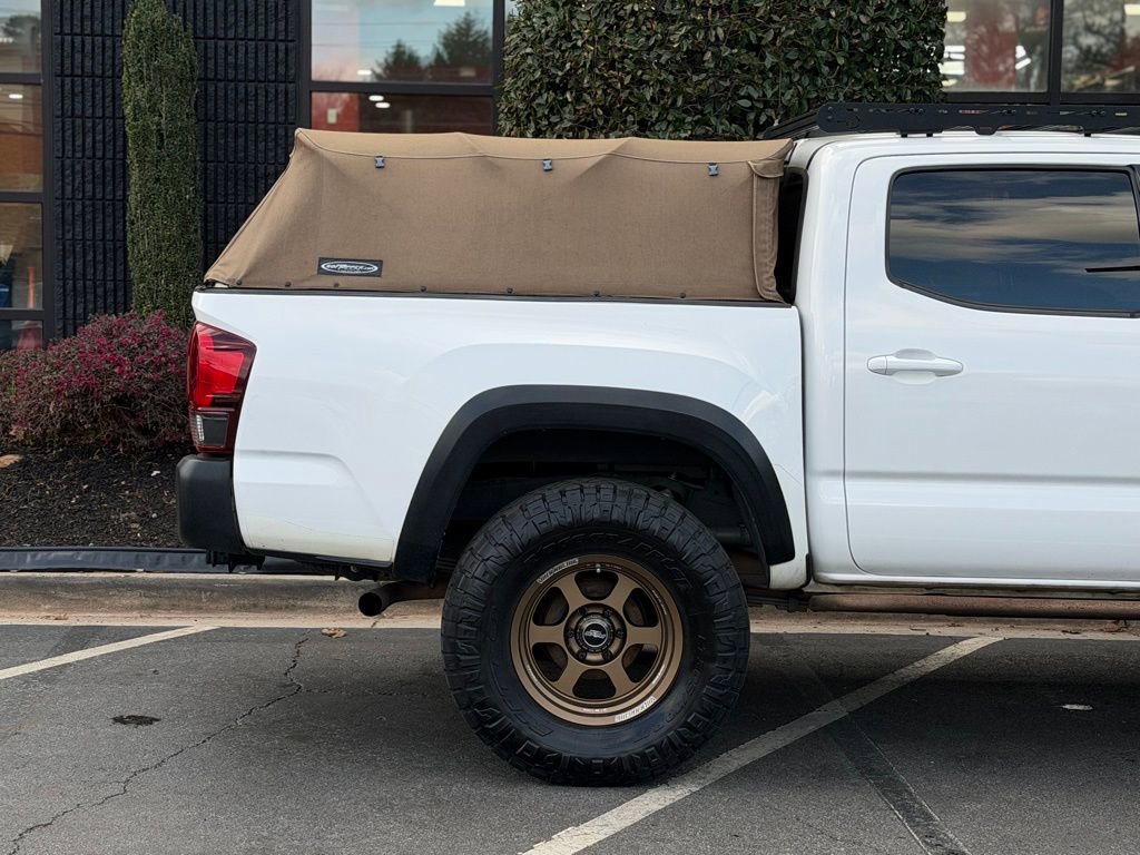 Used 2019 Toyota Tacoma TRD Off-Road image 22