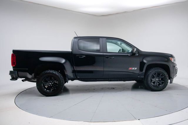 Used 2022 Chevrolet Colorado Z71 w/ Z71 Midnight Edition AWD/4WD image 9