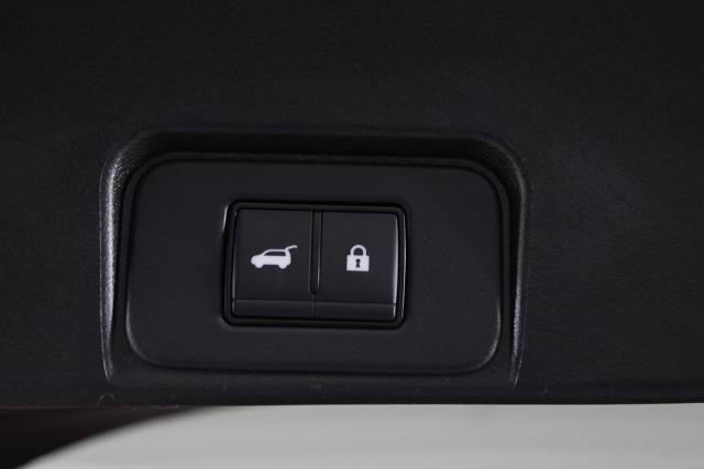 Certified 2024 Nissan Rogue SV FWD image 18