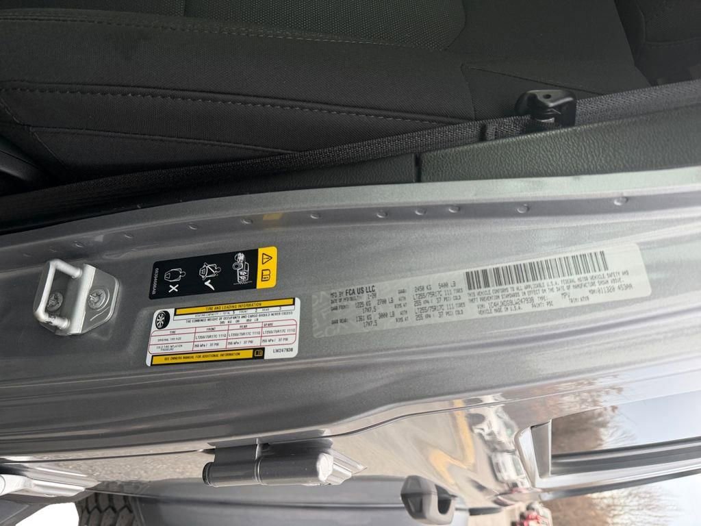 Used 2020 Jeep Wrangler Unlimited Sport image 25