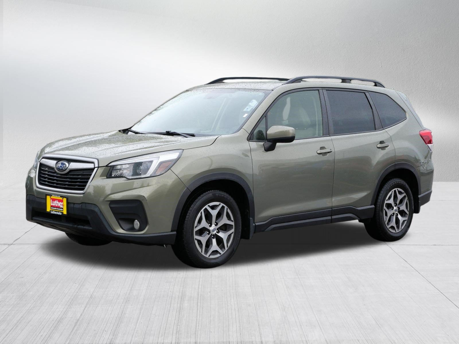 Used 2021 Subaru Forester Premium AWD/4WD image 3