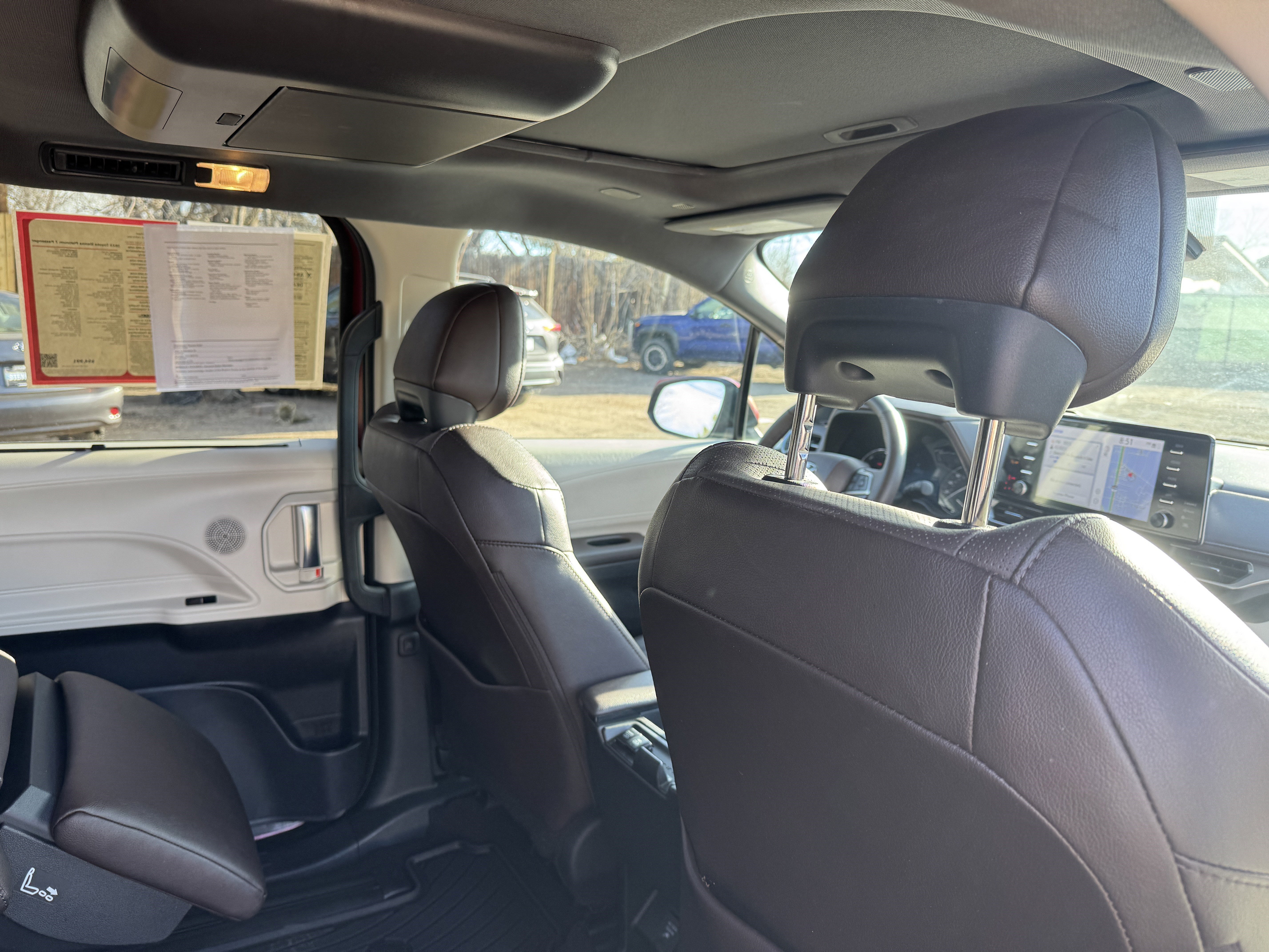 Used 2023 Toyota Sienna Platinum image 20