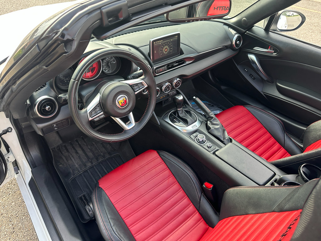 Used 2019 FIAT 124 Spider Abarth w/ Convenience Group RWD image 13