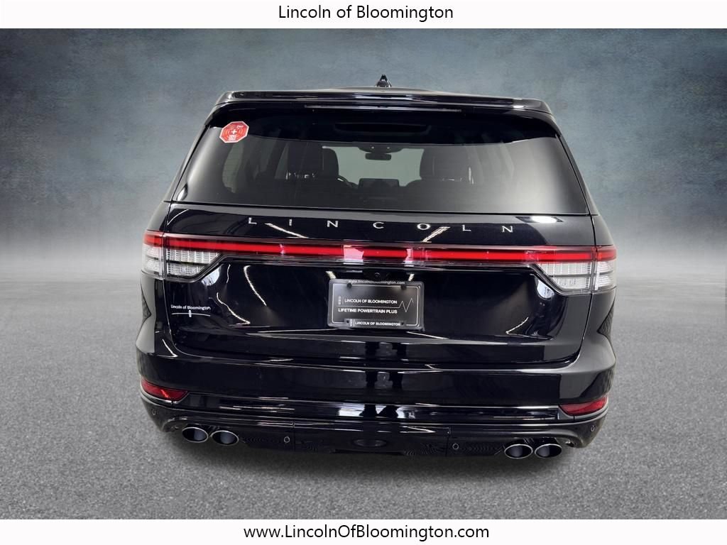 New 2026 Lincoln Aviator AWD w/ Jet Appearance Package image 5