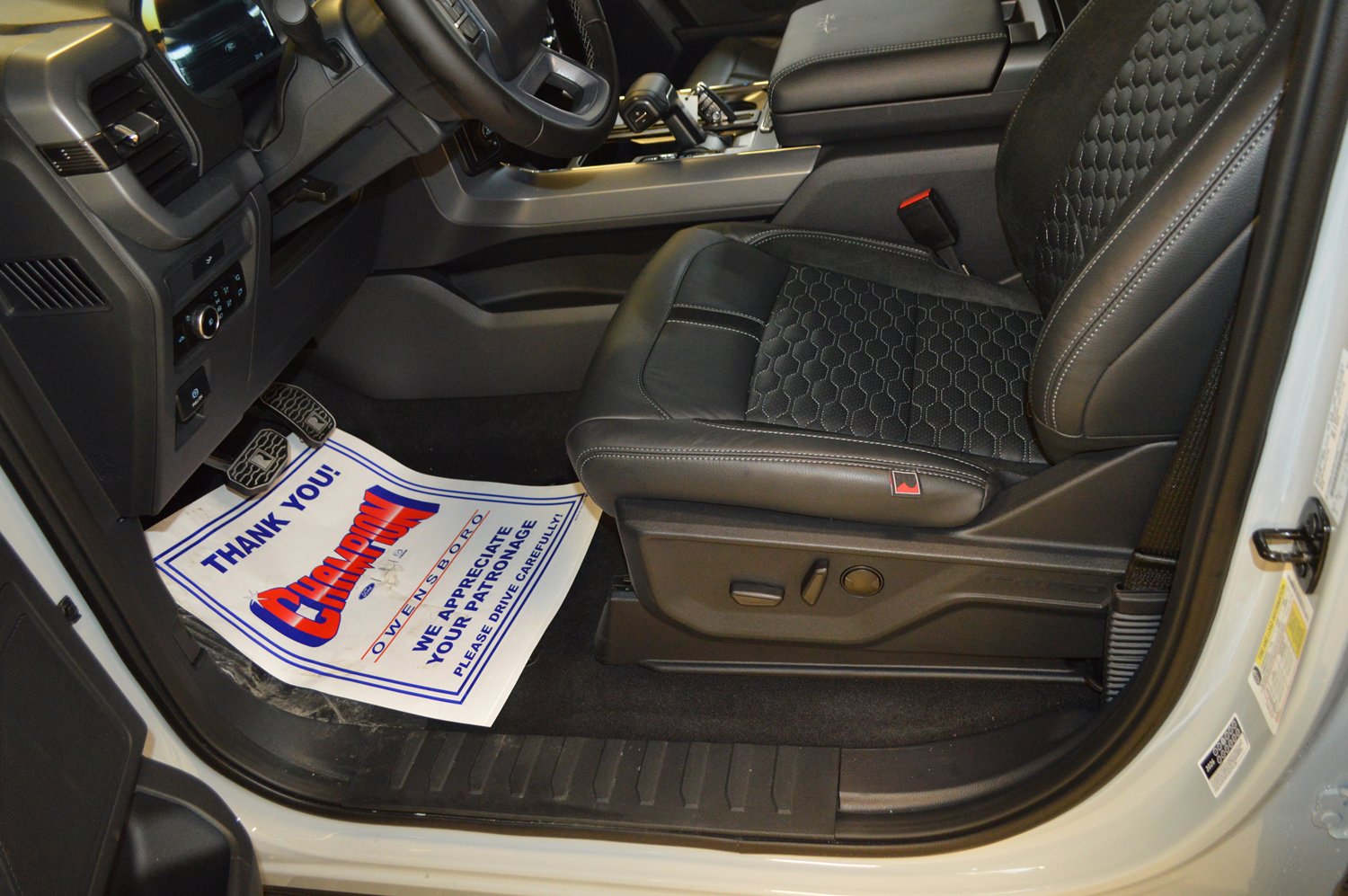 New 2026 Ford F150 XLT w/ Equipment Group 302A MID AWD/4WD image 15