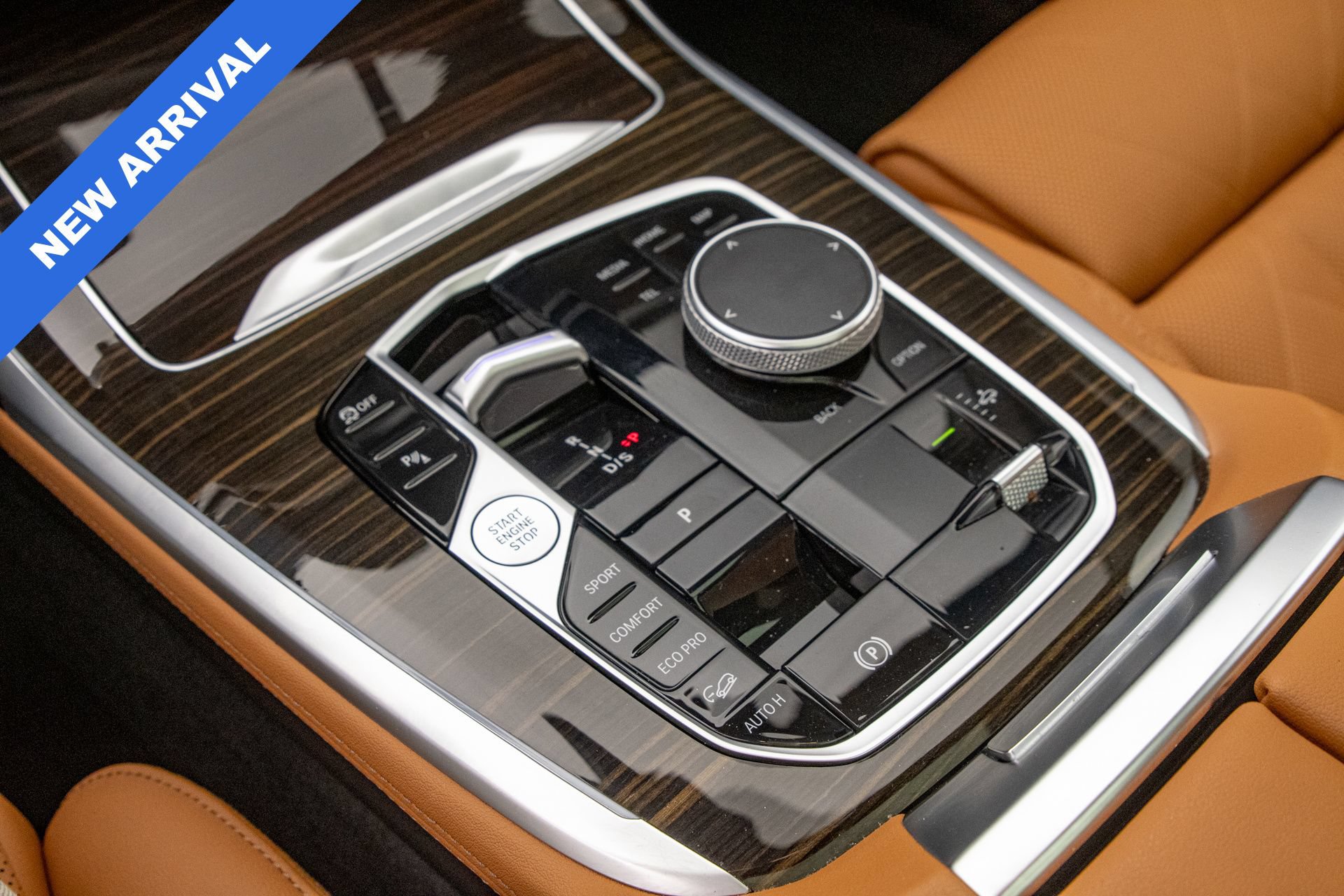 Used 2024 BMW X7 xDrive40i w/ Climate Comfort Package AWD/4WD image 23