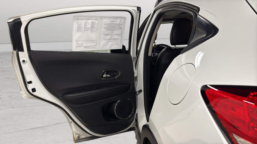 Used 2021 Honda HR-V EX image 25