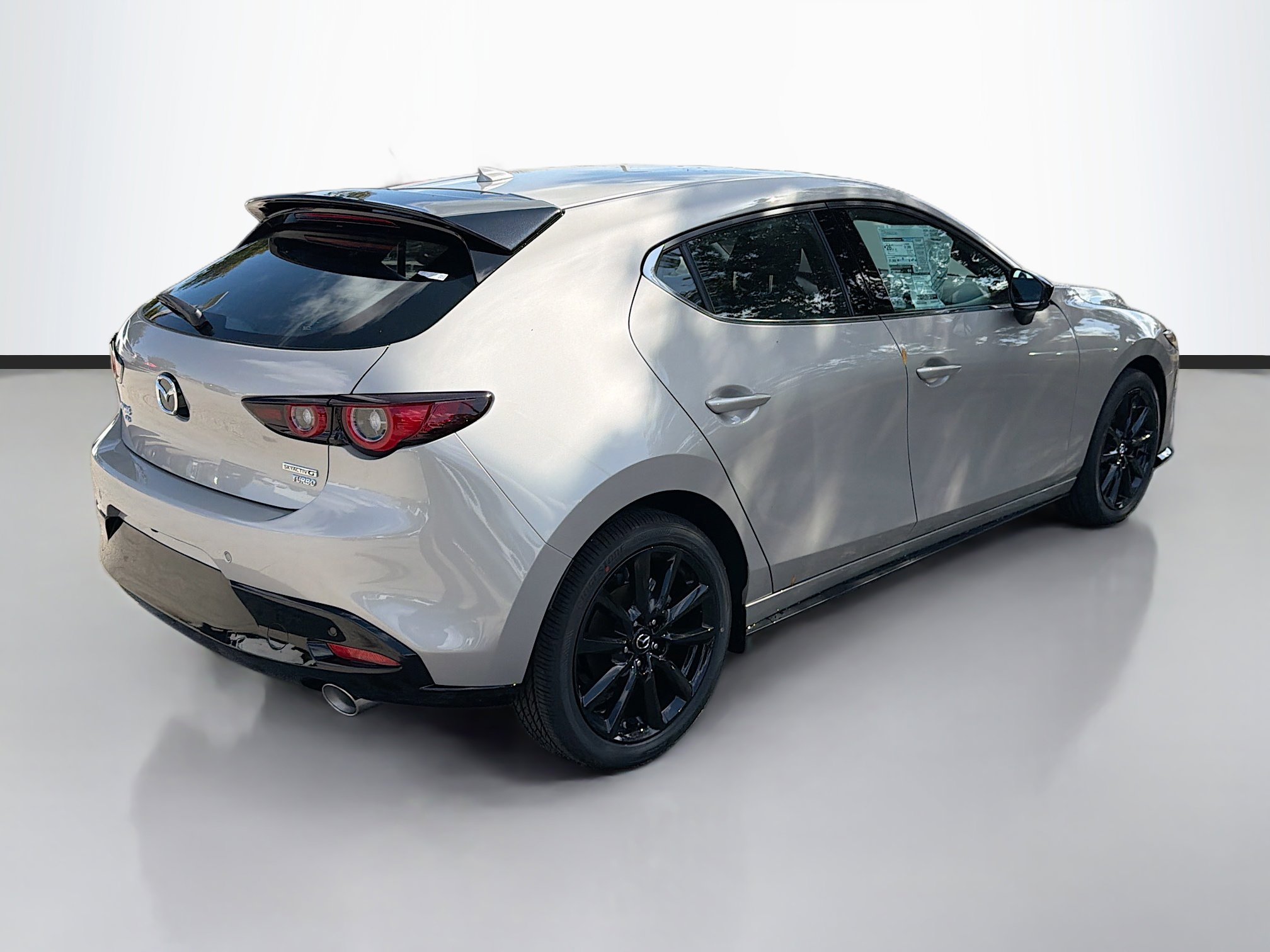 New 2026 MAZDA MAZDA3 Hatchback w/Premium Plus Pkg image 4