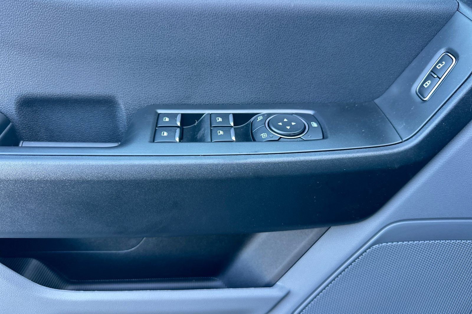 New 2026 Ford F250 XL w/ XL Chrome Package image 11