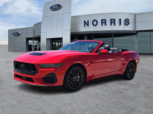 Used 2025 Ford Mustang GT Premium image 2