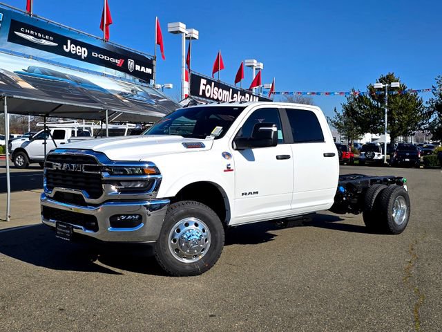 New 2026 RAM 3500 Big Horn AWD/4WD image 3